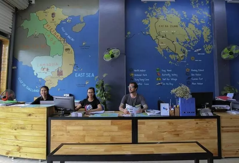Catba Pod Hostel