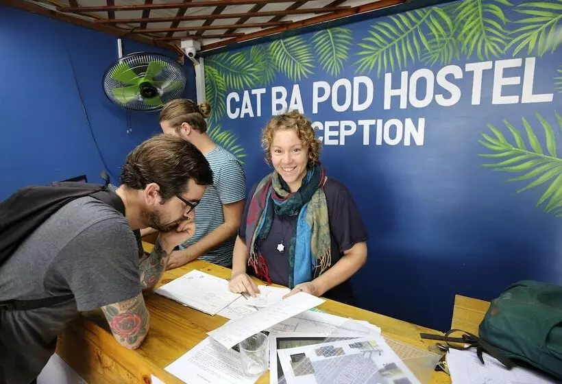 Catba Pod Hostel