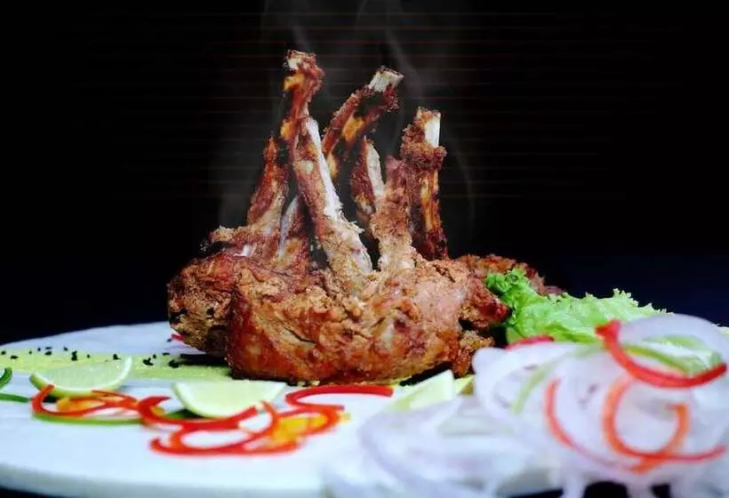 Hotelli Himgiri Resorts N Spa