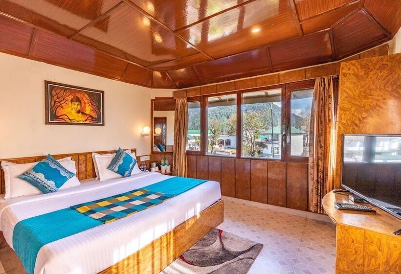 בית מלון כפרי Himgiri Resorts N Spa