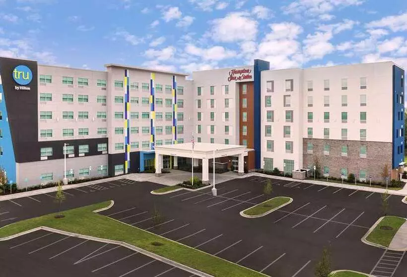 هتل Tru By Hilton Charlotte Airport Lake Pointe