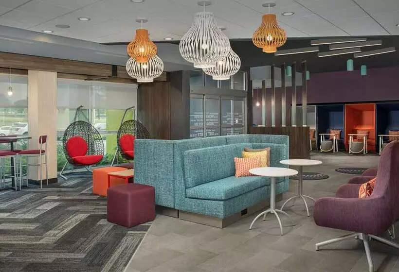 هتل Tru By Hilton Charlotte Airport Lake Pointe