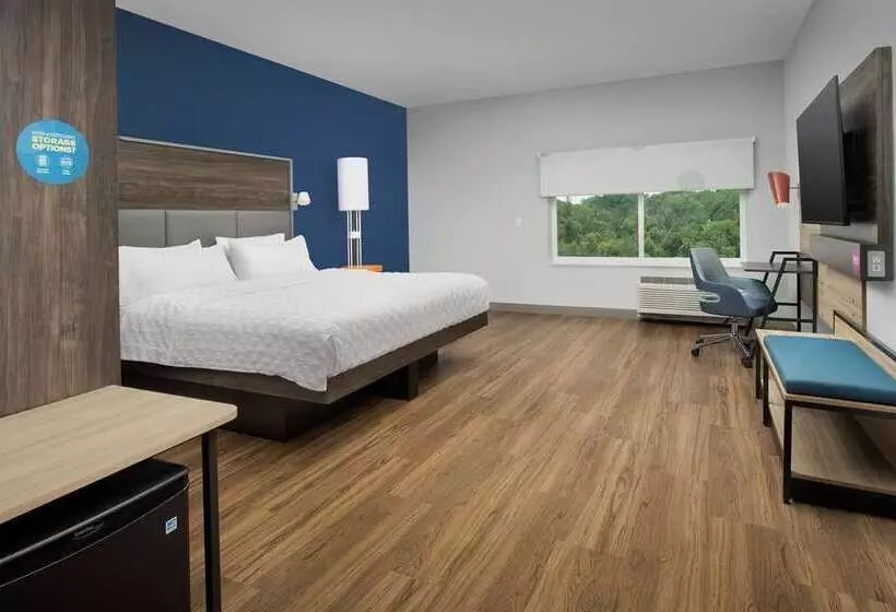 هتل Tru By Hilton Charlotte Airport Lake Pointe