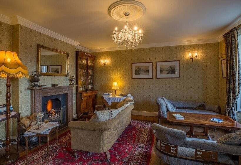 פנסיון Ghan House