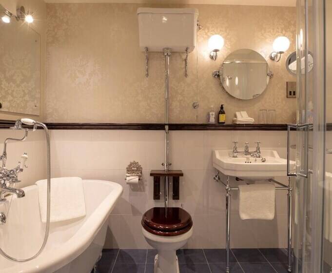 פנסיון Ghan House