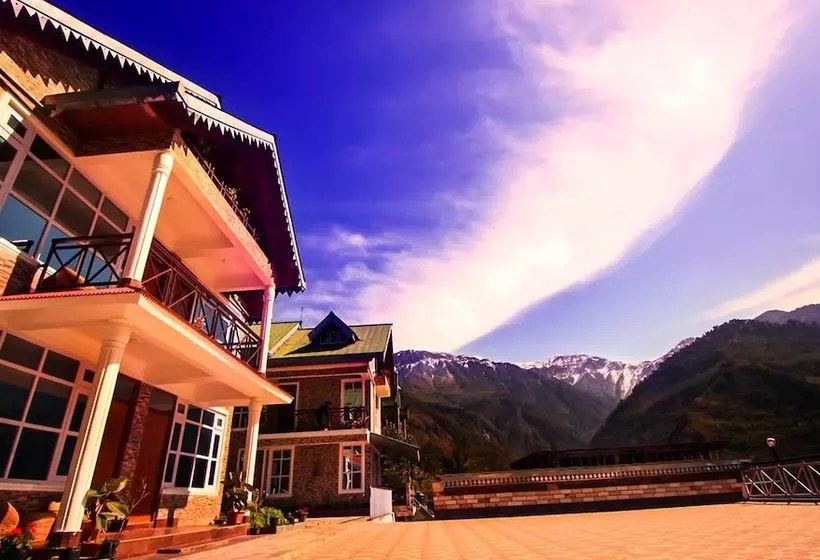 هتل Alpine Village Resort