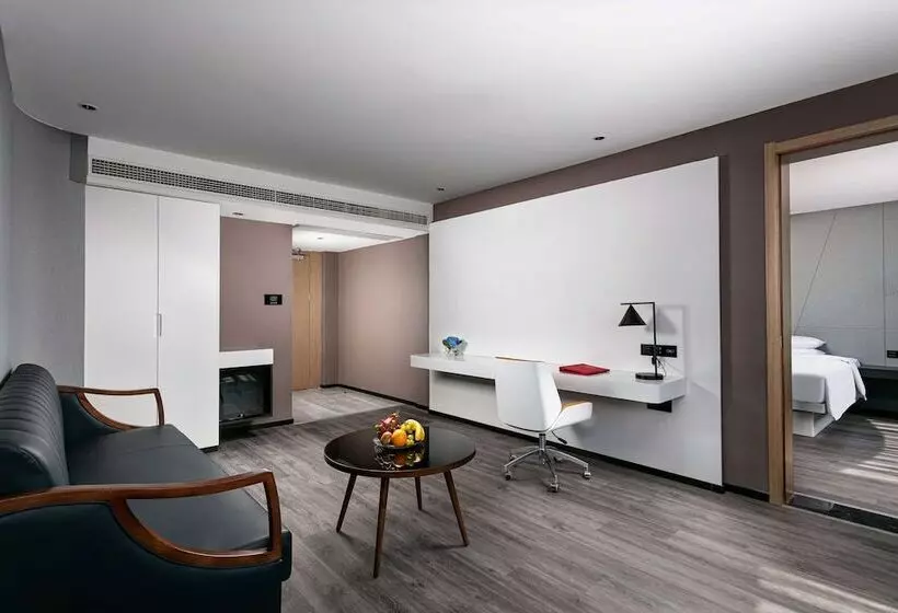 Hotelli Ramada By Wyndham Yangzhou Slender West Lake