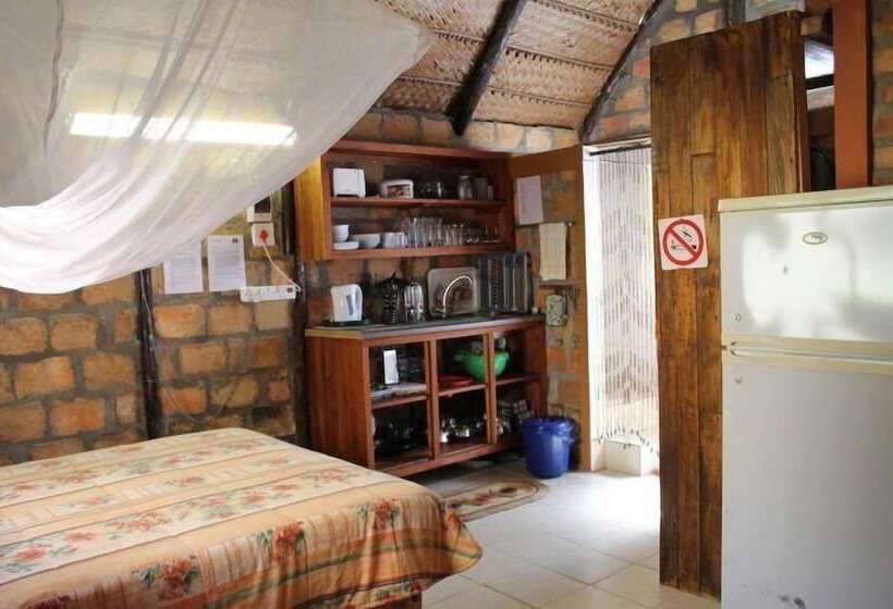 ホテル Shibumi Lodge