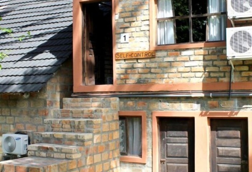 ホテル Shibumi Lodge