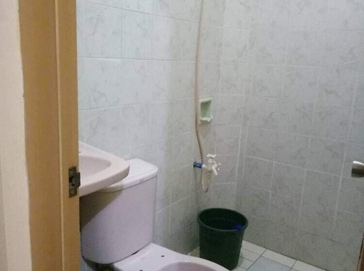 Pensiune Mpd Backpackers Coron