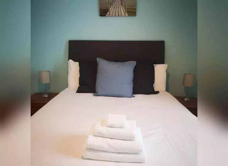 ペンション Bank House Guesthouse