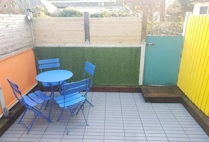 Time & Tide Town House