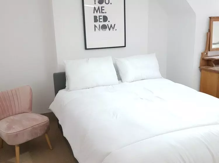 Time & Tide Town House