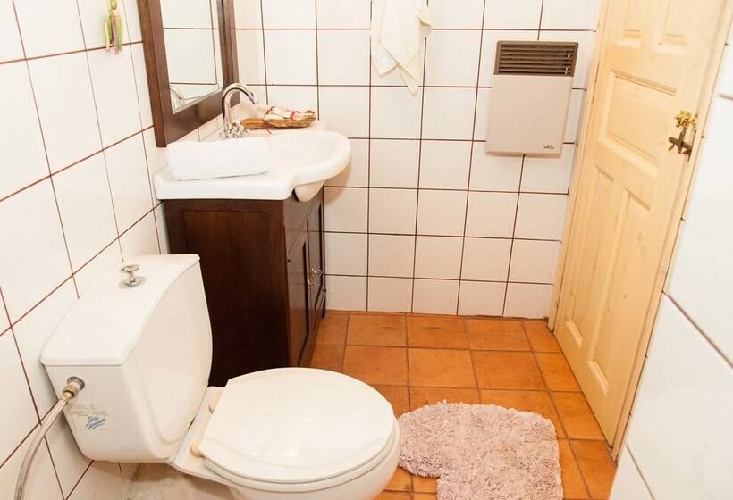 Utopia Mountain Chalet