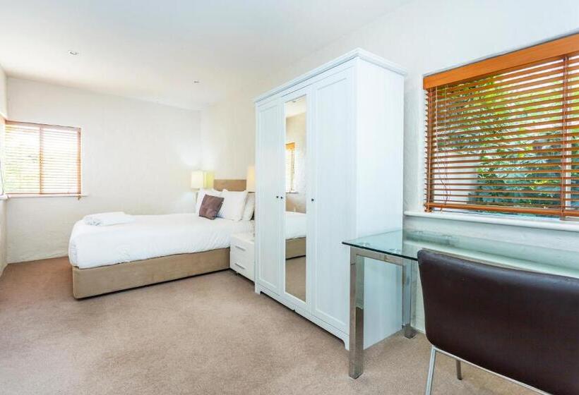 Como Mezzanine Retreat Executive Escapes