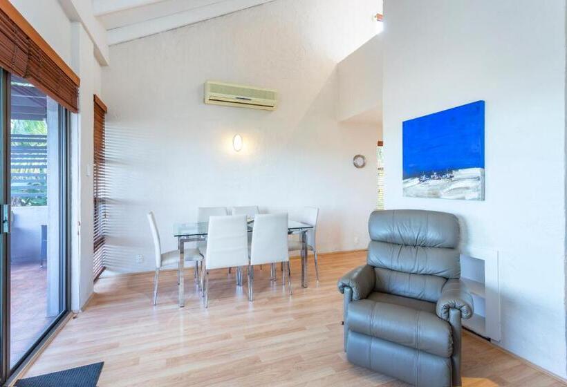 Como Mezzanine Retreat Executive Escapes