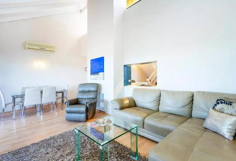 Como Mezzanine Retreat   Executive Escapes
