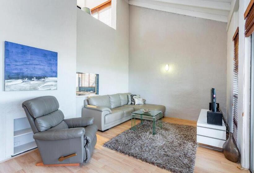 Como Mezzanine Retreat Executive Escapes