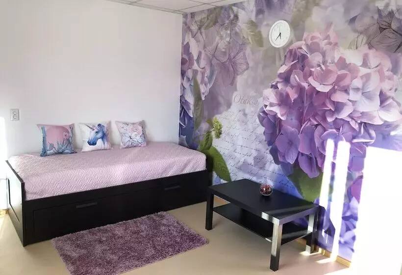 Horoshy Hostel
