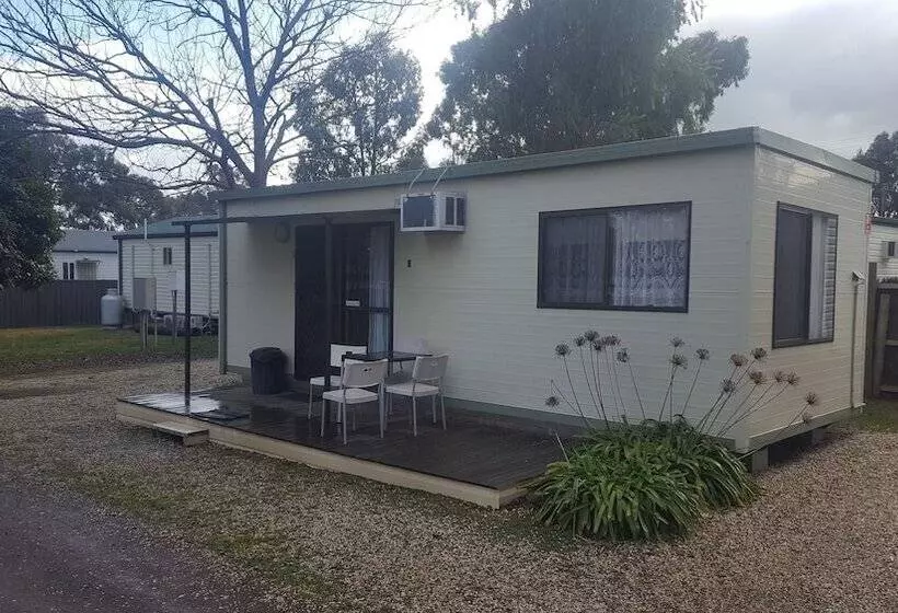 Hotelli Alexandra Tourist Park