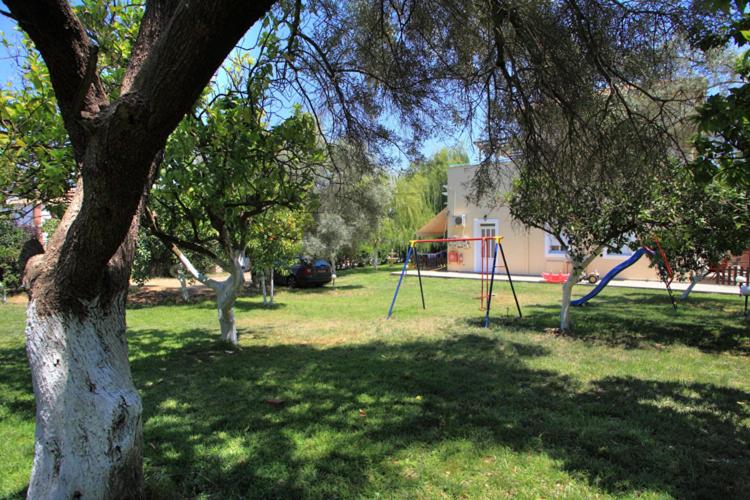 בית מלון כפרי Apartments Avra