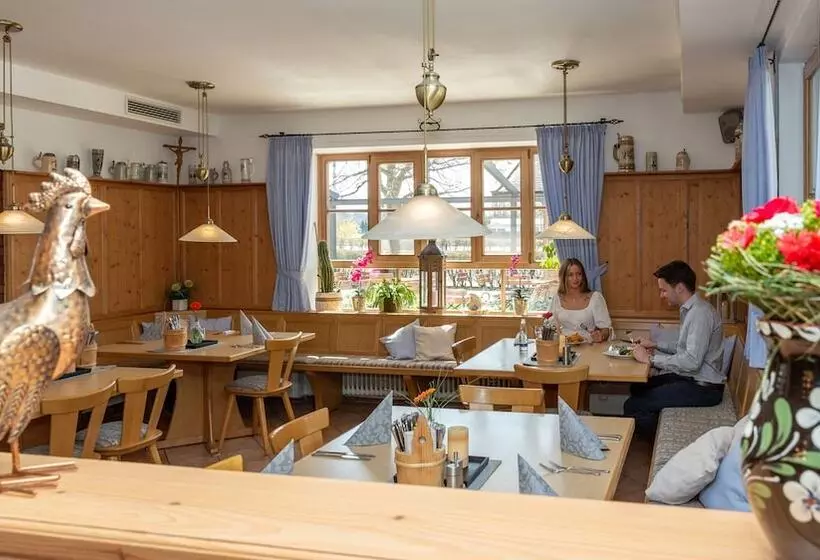 Hotelli Landgasthof Schöntag