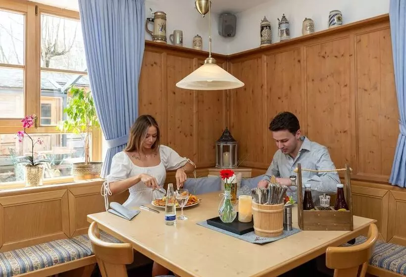 Hotelli Landgasthof Schöntag