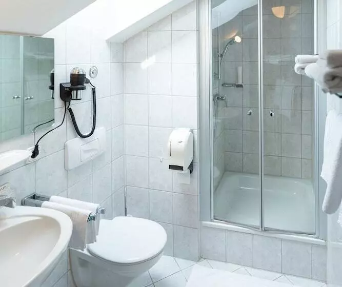 Hotelli Landgasthof Schöntag