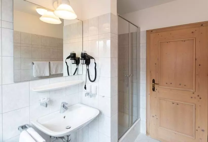 Hotelli Landgasthof Schöntag