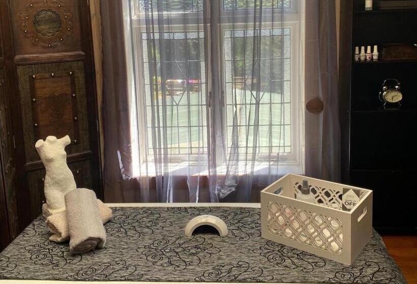 ペンション Highland Rose Country House & Serenity Spa