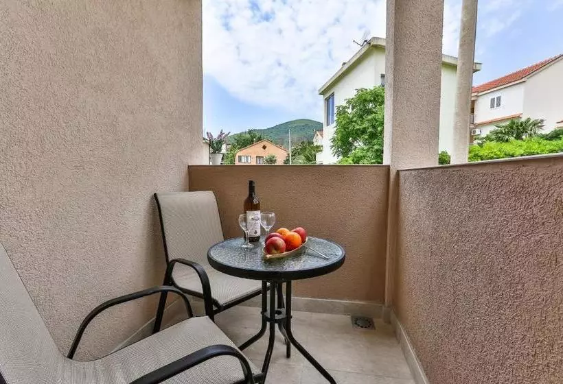 Majatalo Villa Kosta