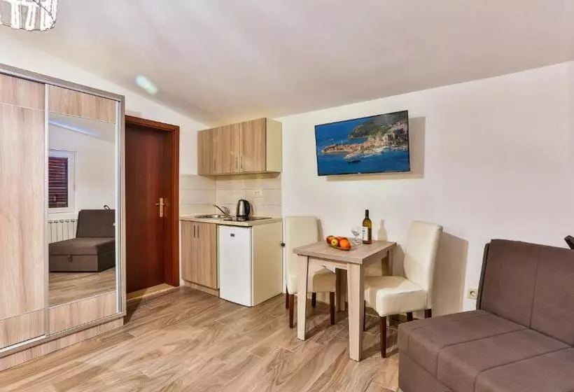 Majatalo Villa Kosta