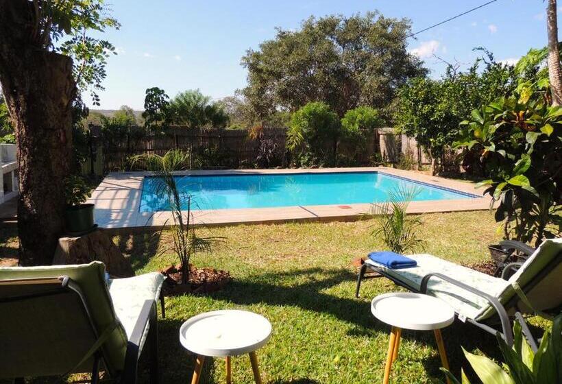 تختخواب و صبحانه Beulah Court Vineyard