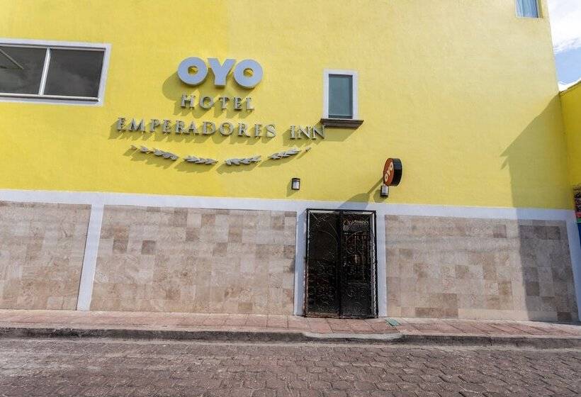 ホテル Emperadores