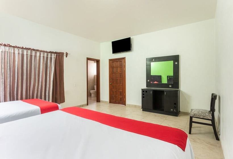 ホテル Emperadores