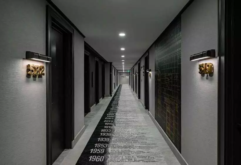 Hotel Fort Des Moines, Curio Collection By Hilton