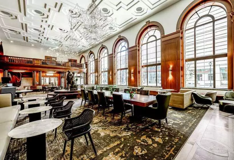 Hotel Fort Des Moines, Curio Collection By Hilton