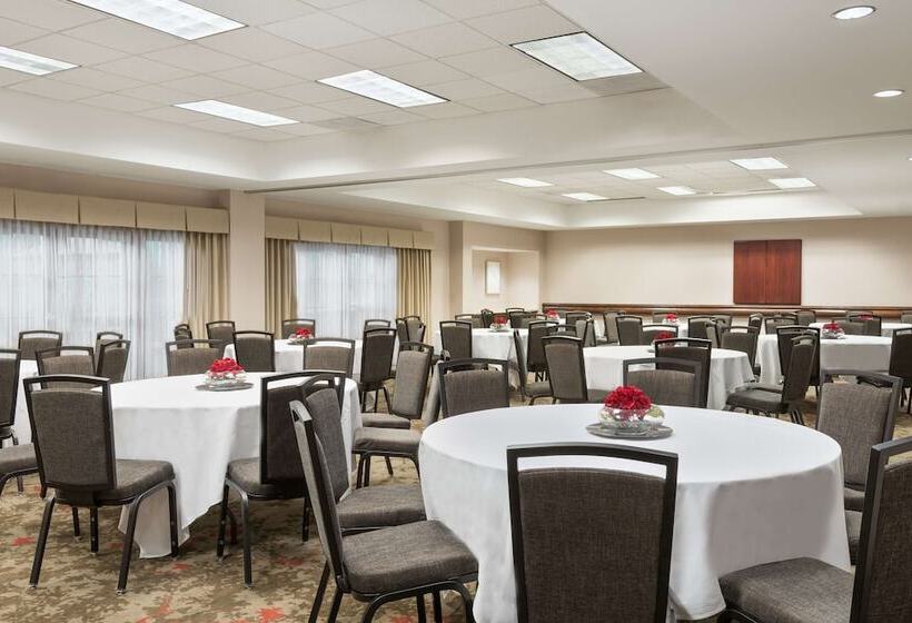 فندق Homewood Suites By Hilton Raleighcrabtree Valley