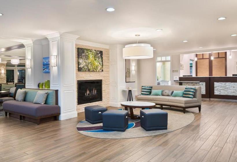 호텔 Homewood Suites By Hilton Charlotte Northuniv Research