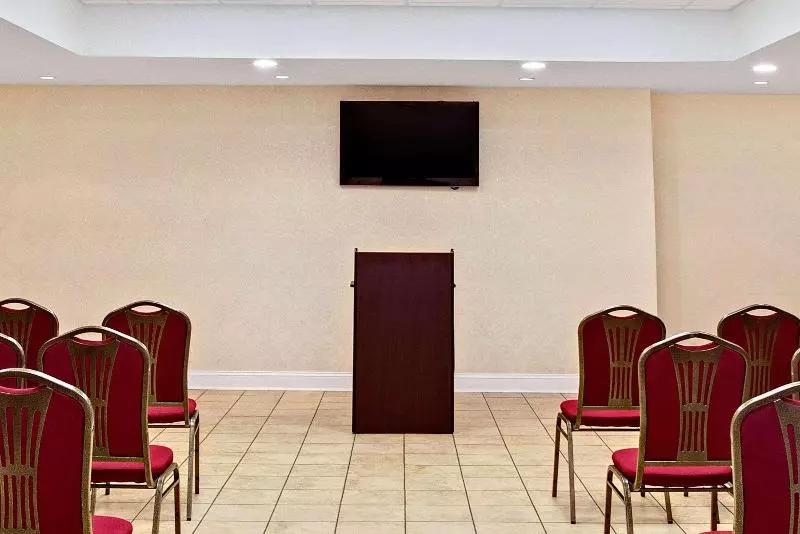 فندق Howard Johnson By Wyndham Blackwood Near Philadelphia