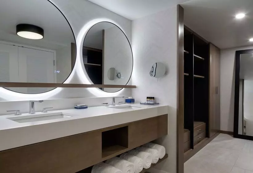 Отель Hyatt Regency Boston Harbor