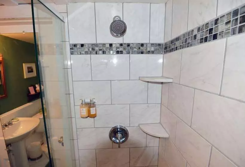 ホテル Inn At Monticello