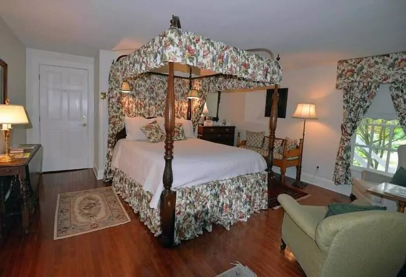 ホテル Inn At Monticello