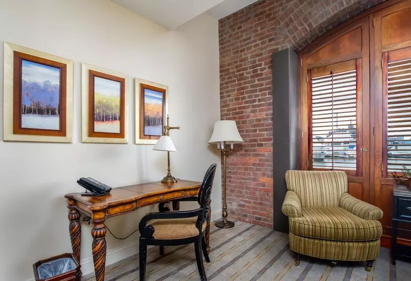 The Inn At Henderson S Wharf, Ascend Hotel Collection