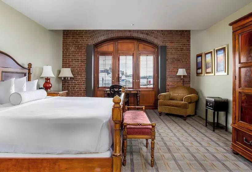 The Inn At Henderson S Wharf, Ascend Hotel Collection