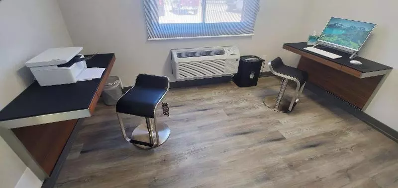 Hotelli Travelodge By Wyndham Elkhart