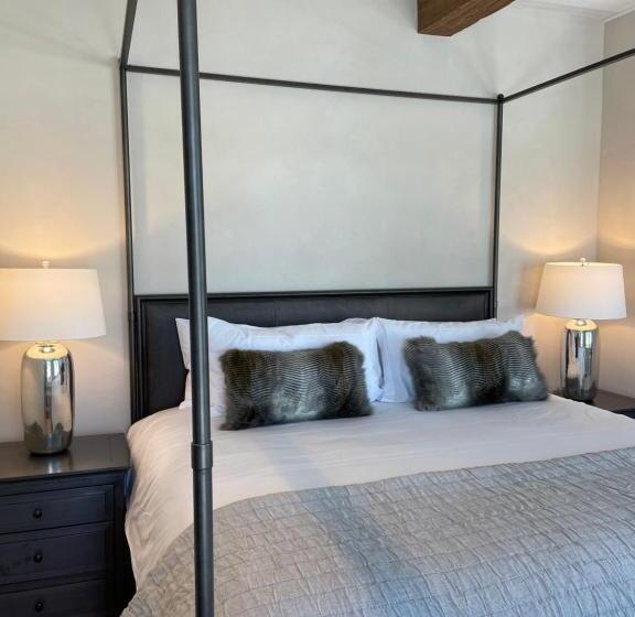 هتل Vaquera House