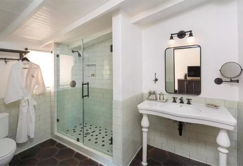 Ingleside Estate Hotel & Bungalows  Adults Only