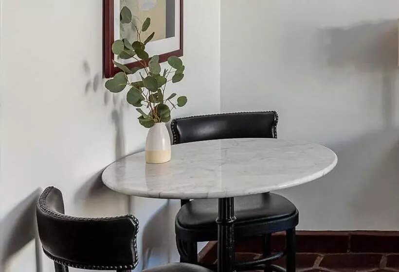 Ingleside Estate Hotel & Bungalows  Adults Only