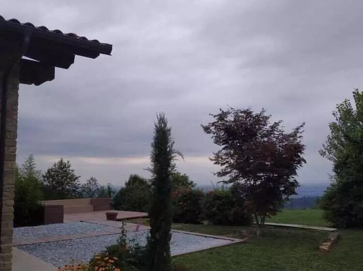 Aamiaismajoitus (B&B) Agriturismo Locanda Cà Del Pian